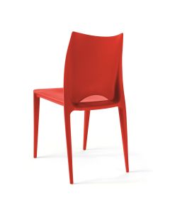 Chaise de terrasse en plastique rouge