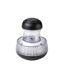 Brosse avec distributeur de savon